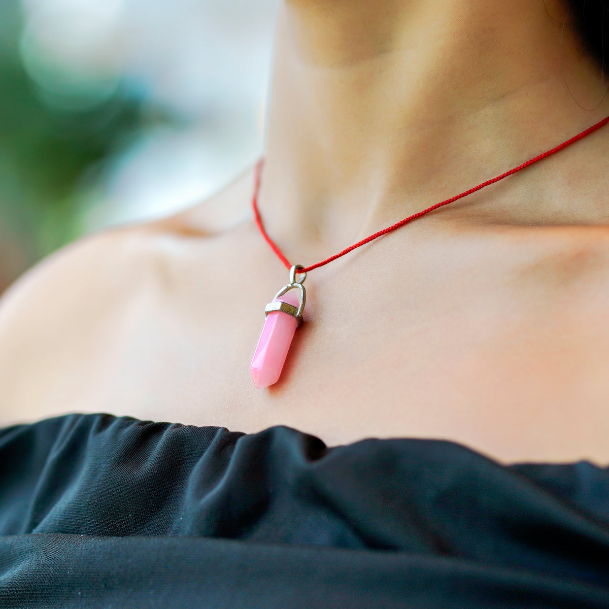 Love Attraction Rose Quartz Pencil Pendant, detail view — Horocosmo