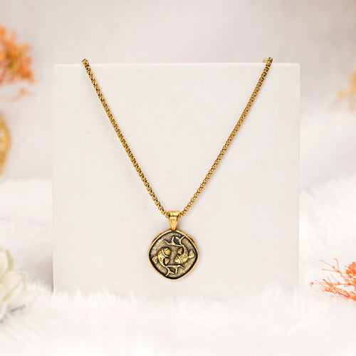 Pisces Pendant with Gold Finish