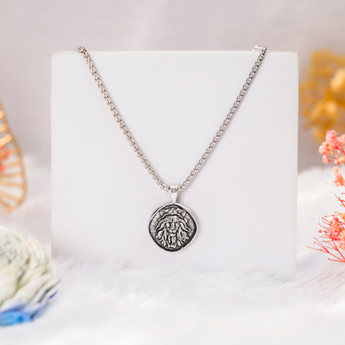 Leo Pendant with Silver Finish
