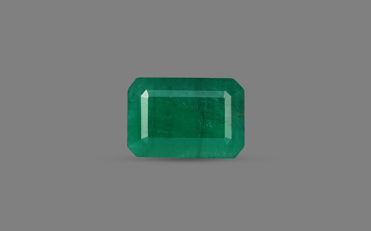 Natural Emerald (Panna) Stone